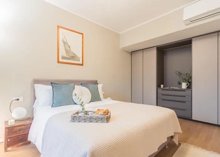V. On Appartement Como
