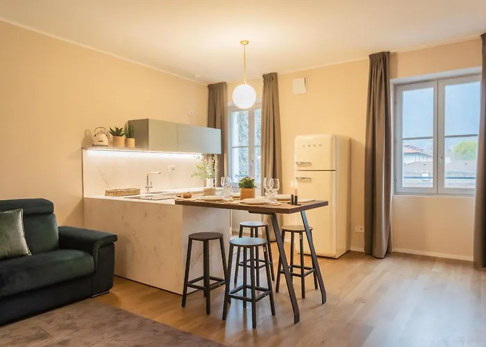 V. On Appartement Como